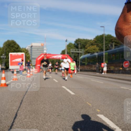 07.09.2025 - BARMER Alsterlauf Yannick Fuchs http://msf.ph/oto/8821193 07.09.2025 09:45:40 Laufen  meine-sportfotos.de