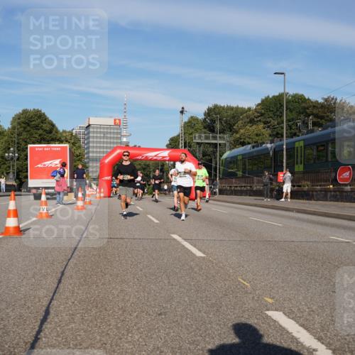 07.09.2025 - BARMER Alsterlauf Yannick Fuchs http://msf.ph/oto/8821197 07.09.2025 09:45:40 Laufen 22 meine-sportfotos.de