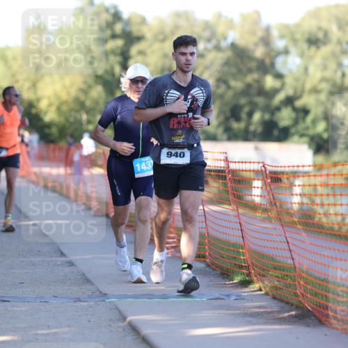 07.09.2025 - 19. Norderstedt Triathlon Michael Strokosch http://msf.ph/oto/8821232 07.09.2025 17:00:45 Laufen 889, 933, 940, 1437 meine-sportfotos.de