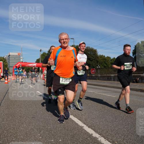 07.09.2025 - BARMER Alsterlauf Yannick Fuchs http://msf.ph/oto/8821276 07.09.2025 09:45:50 Laufen 44, 3657, 2365, 5553, 3657 meine-sportfotos.de