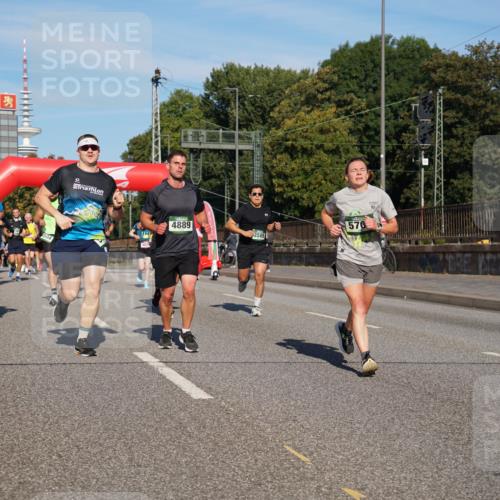 07.09.2025 - BARMER Alsterlauf Yannick Fuchs http://msf.ph/oto/8821294 07.09.2025 09:45:52 Laufen 5742, 570, 4889, 3589 meine-sportfotos.de
