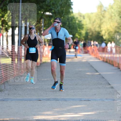 07.09.2025 - 19. Norderstedt Triathlon Michael Strokosch http://msf.ph/oto/8821299 07.09.2025 17:01:02 Laufen 883, 918 meine-sportfotos.de