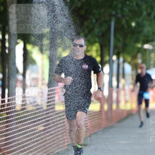 07.09.2025 - 19. Norderstedt Triathlon Michael Strokosch http://msf.ph/oto/8821325 07.09.2025 17:01:12 Laufen 1448 meine-sportfotos.de