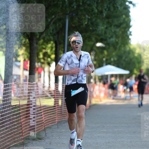 07.09.2025 - 19. Norderstedt Triathlon Michael Strokosch http://msf.ph/oto/8821377 07.09.2025 17:01:26 Laufen  meine-sportfotos.de