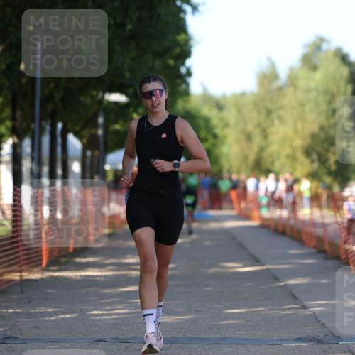 07.09.2025 - 19. Norderstedt Triathlon Michael Strokosch http://msf.ph/oto/8821380 07.09.2025 15:55:35 Laufen 458, 1453 meine-sportfotos.de