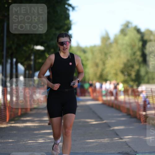 07.09.2025 - 19. Norderstedt Triathlon Michael Strokosch http://msf.ph/oto/8821385 07.09.2025 15:55:36 Laufen 458, 1453 meine-sportfotos.de