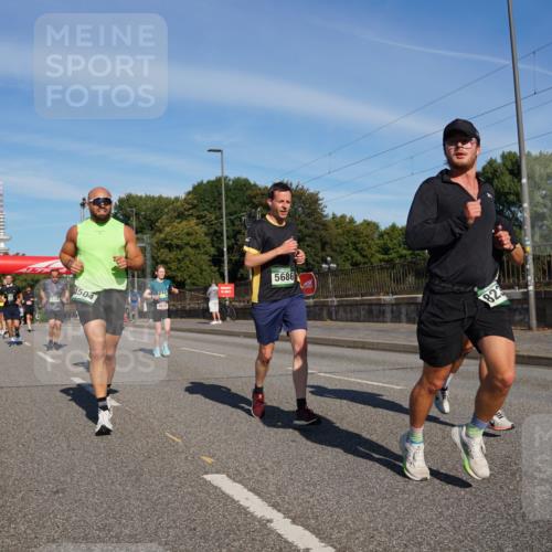 07.09.2025 - BARMER Alsterlauf Yannick Fuchs http://msf.ph/oto/8821391 07.09.2025 09:45:55 Laufen 504, 5686, 823 meine-sportfotos.de