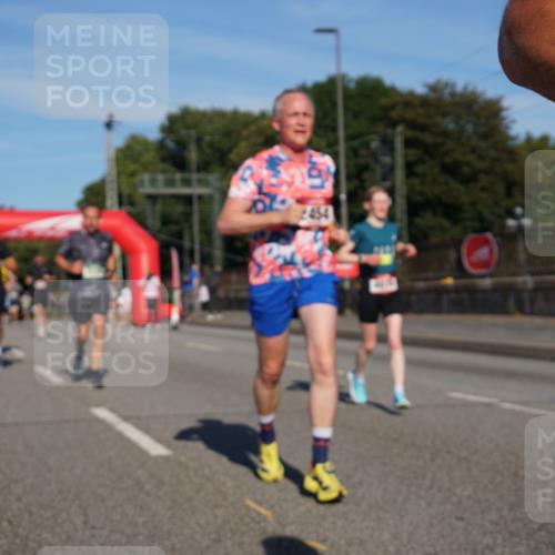 07.09.2025 - BARMER Alsterlauf Yannick Fuchs http://msf.ph/oto/8821411 07.09.2025 09:45:56 Laufen 2454 meine-sportfotos.de