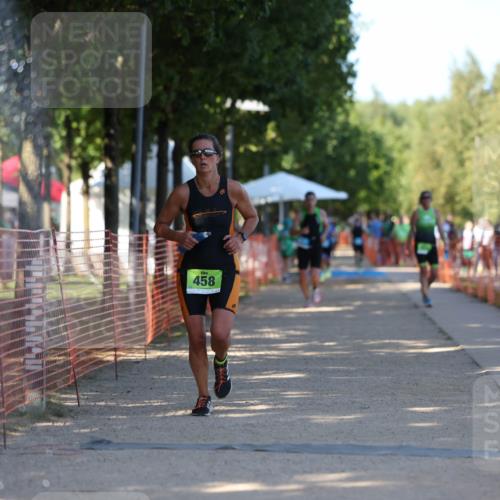 07.09.2025 - 19. Norderstedt Triathlon Michael Strokosch http://msf.ph/oto/8821412 07.09.2025 15:55:38 Laufen 458, 1453 meine-sportfotos.de