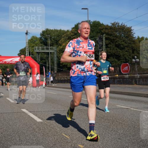 07.09.2025 - BARMER Alsterlauf Yannick Fuchs http://msf.ph/oto/8821416 07.09.2025 09:45:56 Laufen 8350, 2229, 2454, 4078 meine-sportfotos.de
