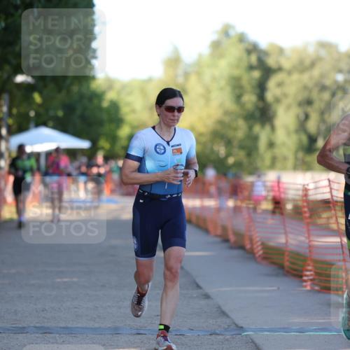 07.09.2025 - 19. Norderstedt Triathlon Michael Strokosch http://msf.ph/oto/8821419 07.09.2025 17:01:43 Laufen 903, 1455 meine-sportfotos.de