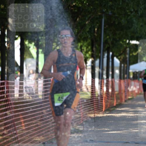 07.09.2025 - 19. Norderstedt Triathlon Michael Strokosch http://msf.ph/oto/8821433 07.09.2025 15:55:40 Laufen 458, 1453 meine-sportfotos.de