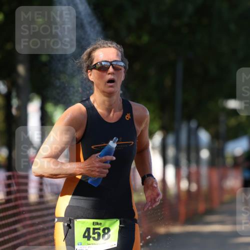 07.09.2025 - 19. Norderstedt Triathlon Michael Strokosch http://msf.ph/oto/8821447 07.09.2025 15:55:42 Laufen 458, 474 meine-sportfotos.de