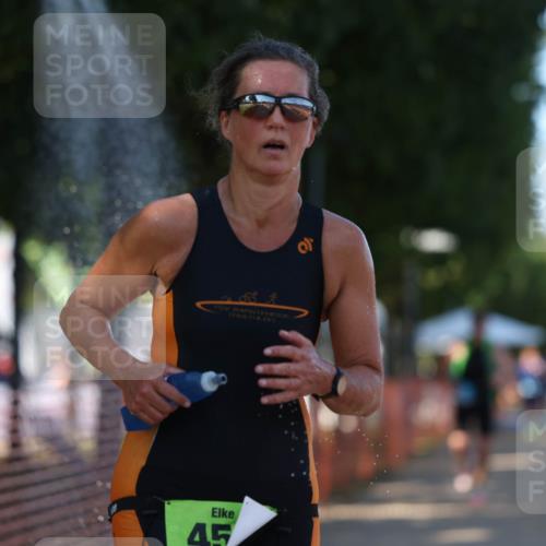 07.09.2025 - 19. Norderstedt Triathlon Michael Strokosch http://msf.ph/oto/8821449 07.09.2025 15:55:42 Laufen 458, 474 meine-sportfotos.de