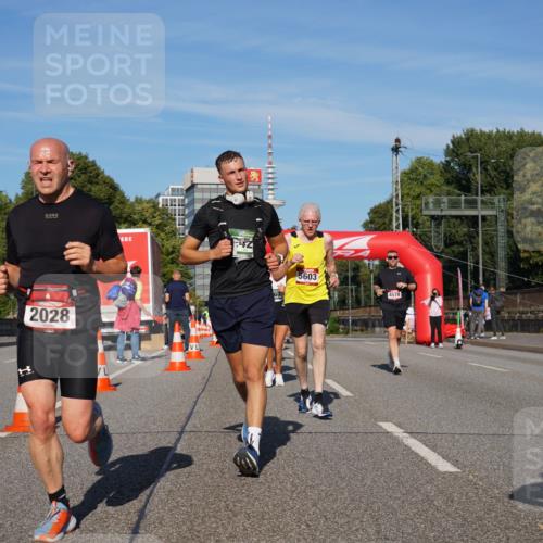 07.09.2025 - BARMER Alsterlauf Yannick Fuchs http://msf.ph/oto/8821487 07.09.2025 09:45:59 Laufen 2028, 5603, 4578 meine-sportfotos.de