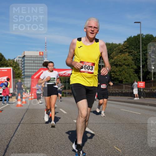 07.09.2025 - BARMER Alsterlauf Yannick Fuchs http://msf.ph/oto/8821537 07.09.2025 09:46:01 Laufen 369, 603, 4578 meine-sportfotos.de