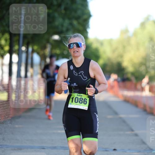 07.09.2025 - 19. Norderstedt Triathlon Michael Strokosch http://msf.ph/oto/8821545 07.09.2025 17:02:34 Laufen 878, 1086, 1417 meine-sportfotos.de