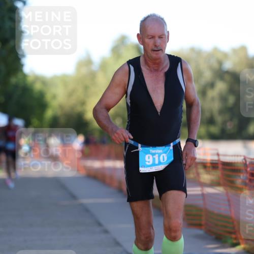 07.09.2025 - 19. Norderstedt Triathlon Michael Strokosch http://msf.ph/oto/8821586 07.09.2025 17:02:59 Laufen 362, 910 meine-sportfotos.de