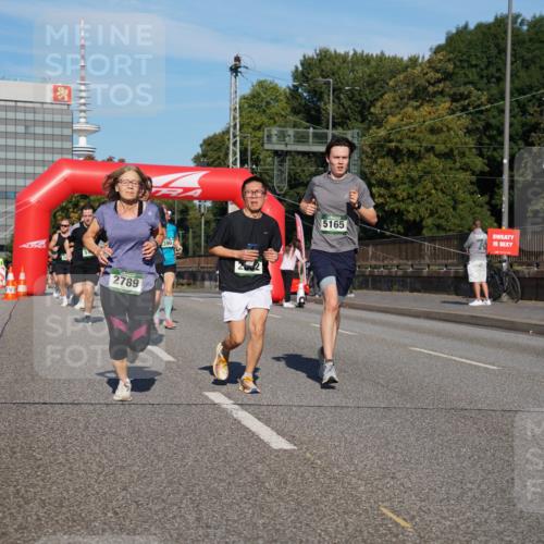 07.09.2025 - BARMER Alsterlauf Yannick Fuchs http://msf.ph/oto/8821589 07.09.2025 09:46:05 Laufen 2789, 390, 5165 meine-sportfotos.de
