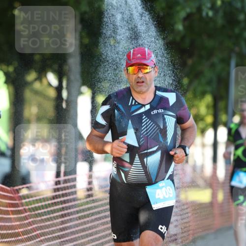 07.09.2025 - 19. Norderstedt Triathlon Michael Strokosch http://msf.ph/oto/8821637 07.09.2025 17:03:15 Laufen 409, 915, 944 meine-sportfotos.de