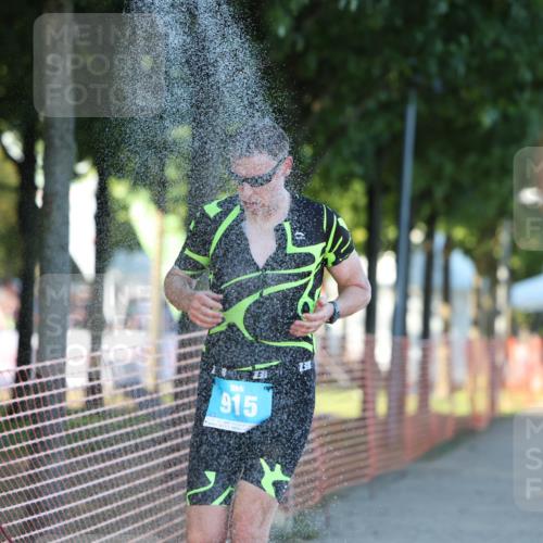 07.09.2025 - 19. Norderstedt Triathlon Michael Strokosch http://msf.ph/oto/8821649 07.09.2025 17:03:17 Laufen 409, 915, 944 meine-sportfotos.de