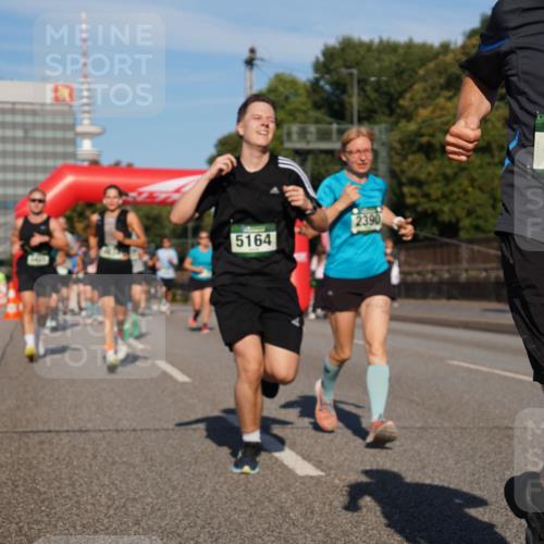 07.09.2025 - BARMER Alsterlauf Yannick Fuchs http://msf.ph/oto/8821669 07.09.2025 09:46:08 Laufen 5164, 2390, 36, 6010 meine-sportfotos.de