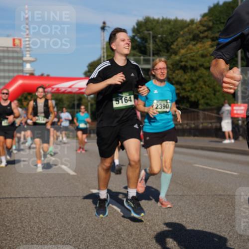 07.09.2025 - BARMER Alsterlauf Yannick Fuchs http://msf.ph/oto/8821674 07.09.2025 09:46:08 Laufen 5164, 2390, 36, 6010 meine-sportfotos.de