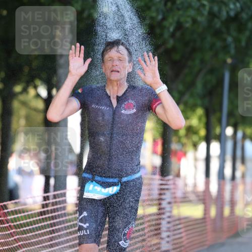 07.09.2025 - 19. Norderstedt Triathlon Michael Strokosch http://msf.ph/oto/8821680 07.09.2025 17:03:36 Laufen 397, 1460 meine-sportfotos.de