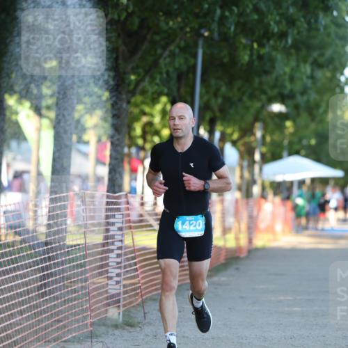 07.09.2025 - 19. Norderstedt Triathlon Michael Strokosch http://msf.ph/oto/8821719 07.09.2025 17:04:14 Laufen 931, 1420 meine-sportfotos.de