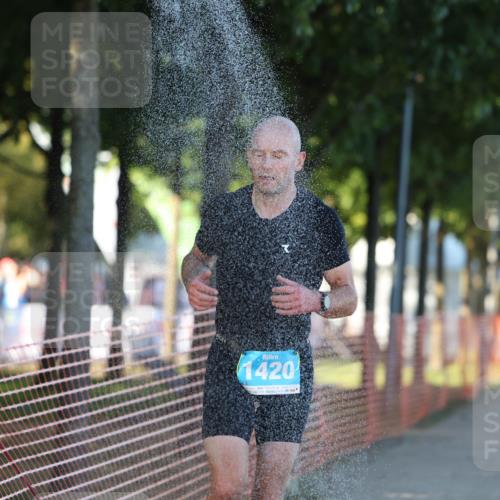 07.09.2025 - 19. Norderstedt Triathlon Michael Strokosch http://msf.ph/oto/8821724 07.09.2025 17:04:15 Laufen 931, 1420 meine-sportfotos.de