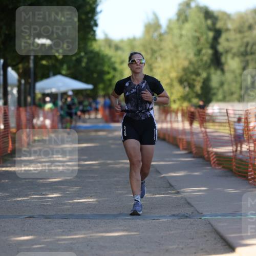 07.09.2025 - 19. Norderstedt Triathlon Michael Strokosch http://msf.ph/oto/8821727 07.09.2025 15:57:50 Laufen 887 meine-sportfotos.de