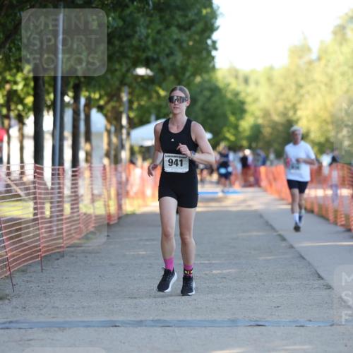 07.09.2025 - 19. Norderstedt Triathlon Michael Strokosch http://msf.ph/oto/8821744 07.09.2025 17:04:56 Laufen 378, 936, 941 meine-sportfotos.de