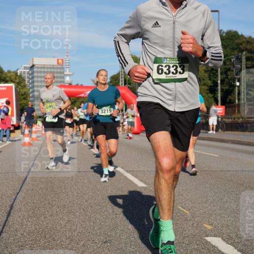 07.09.2025 - BARMER Alsterlauf Yannick Fuchs http://msf.ph/oto/8821799 07.09.2025 09:46:13 Laufen 26, 3219, 36, 6333 meine-sportfotos.de