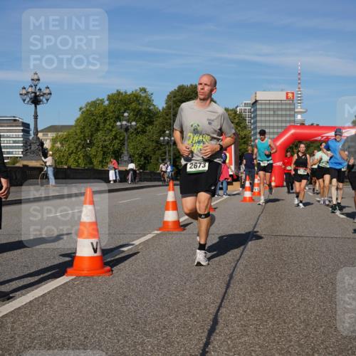 07.09.2025 - BARMER Alsterlauf Yannick Fuchs http://msf.ph/oto/8821822 07.09.2025 09:46:14 Laufen 2673, 05, 5415 meine-sportfotos.de