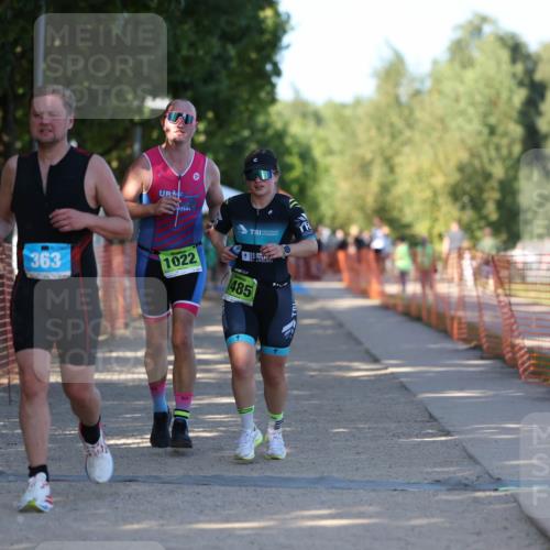 07.09.2025 - 19. Norderstedt Triathlon Michael Strokosch http://msf.ph/oto/8821831 07.09.2025 15:58:57 Laufen 363, 390, 1485 meine-sportfotos.de