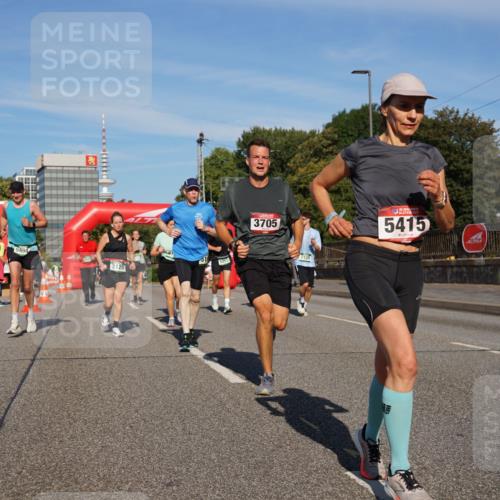 07.09.2025 - BARMER Alsterlauf Yannick Fuchs http://msf.ph/oto/8821846 07.09.2025 09:46:15 Laufen 5694, 3705, 1120, 6, 5415 meine-sportfotos.de
