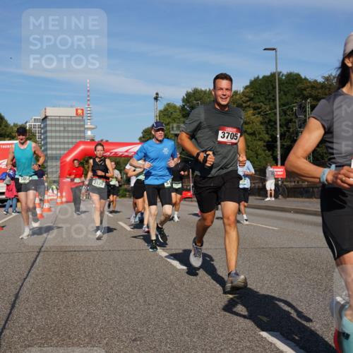 07.09.2025 - BARMER Alsterlauf Yannick Fuchs http://msf.ph/oto/8821855 07.09.2025 09:46:15 Laufen 5694, 2125, 3705, 36, 5415 meine-sportfotos.de