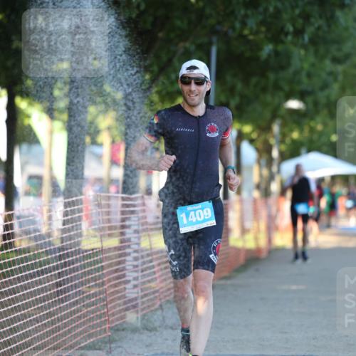 07.09.2025 - 19. Norderstedt Triathlon Michael Strokosch http://msf.ph/oto/8821904 07.09.2025 17:05:41 Laufen 432, 924 meine-sportfotos.de