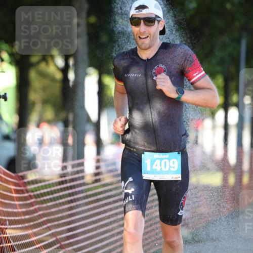 07.09.2025 - 19. Norderstedt Triathlon Michael Strokosch http://msf.ph/oto/8821910 07.09.2025 17:05:42 Laufen 432, 924 meine-sportfotos.de