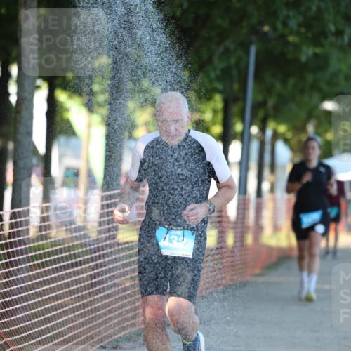 07.09.2025 - 19. Norderstedt Triathlon Michael Strokosch http://msf.ph/oto/8821915 07.09.2025 17:05:49 Laufen 432, 957, 1475 meine-sportfotos.de