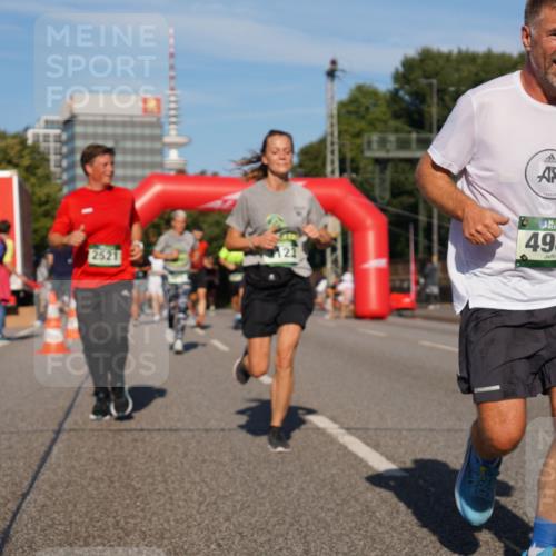 07.09.2025 - BARMER Alsterlauf Yannick Fuchs http://msf.ph/oto/8821936 07.09.2025 09:46:19 Laufen 123, 36, 4981 meine-sportfotos.de