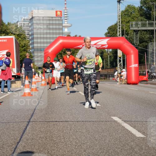 07.09.2025 - BARMER Alsterlauf Yannick Fuchs http://msf.ph/oto/8821969 07.09.2025 09:46:21 Laufen 15516, 214 meine-sportfotos.de