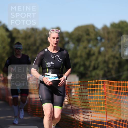 07.09.2025 - 19. Norderstedt Triathlon Michael Strokosch http://msf.ph/oto/8821990 07.09.2025 15:59:44 Laufen 441, 1403, 1450 meine-sportfotos.de