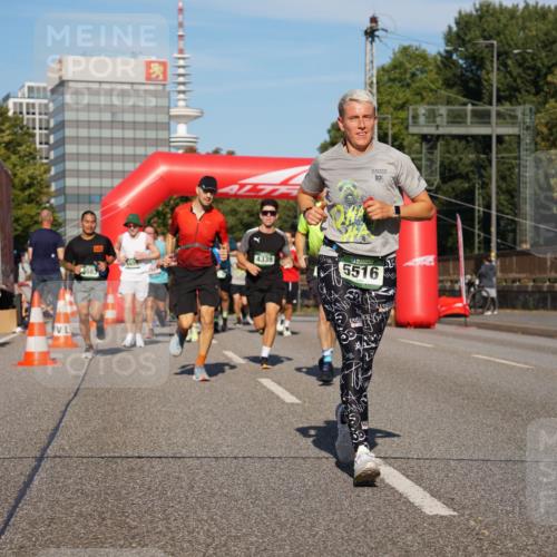 07.09.2025 - BARMER Alsterlauf Yannick Fuchs http://msf.ph/oto/8821996 07.09.2025 09:46:22 Laufen 4083, 4339, 10, 5516 meine-sportfotos.de