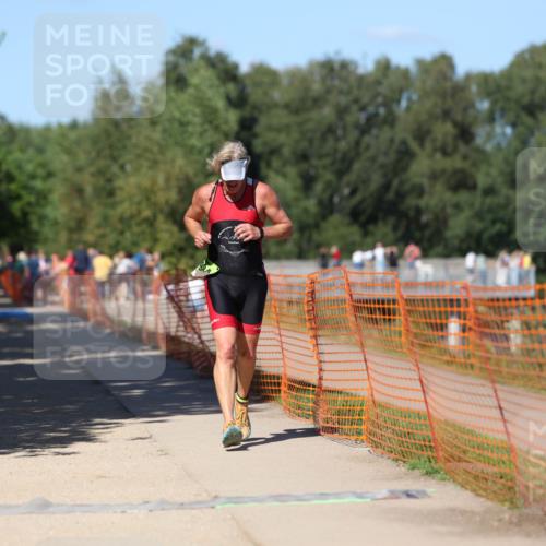07.09.2025 - 19. Norderstedt Triathlon Michael Strokosch http://msf.ph/oto/8822034 07.09.2025 15:00:38 Laufen 984, 985 meine-sportfotos.de