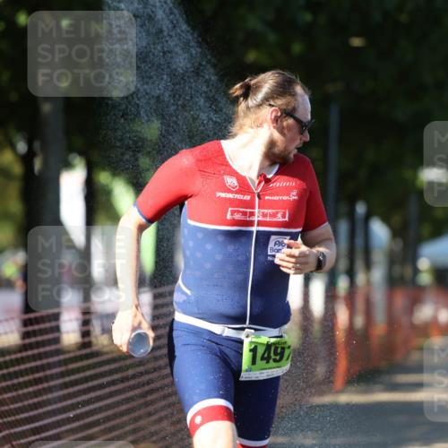 07.09.2025 - 19. Norderstedt Triathlon Michael Strokosch http://msf.ph/oto/8822049 07.09.2025 16:00:28 Laufen 462, 1497 meine-sportfotos.de