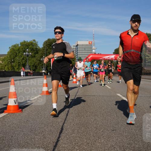 07.09.2025 - BARMER Alsterlauf Yannick Fuchs http://msf.ph/oto/8822067 07.09.2025 09:46:25 Laufen 9097 meine-sportfotos.de