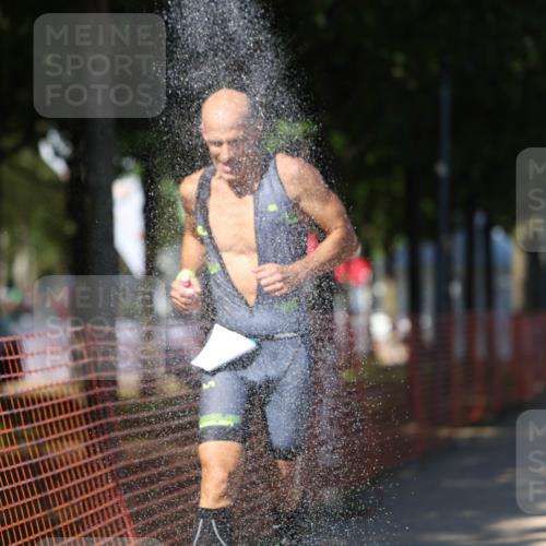 07.09.2025 - 19. Norderstedt Triathlon Michael Strokosch http://msf.ph/oto/8822069 07.09.2025 15:00:54 Laufen 1457 meine-sportfotos.de