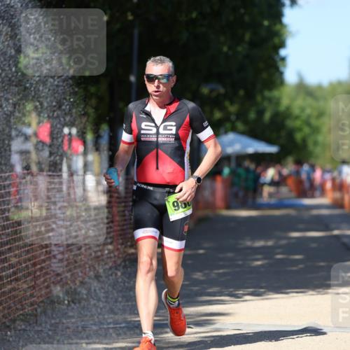 07.09.2025 - 19. Norderstedt Triathlon Michael Strokosch http://msf.ph/oto/8822109 07.09.2025 15:01:15 Laufen 979, 986 meine-sportfotos.de