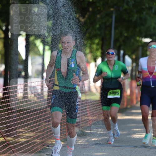 07.09.2025 - 19. Norderstedt Triathlon Michael Strokosch http://msf.ph/oto/8822114 07.09.2025 16:00:47 Laufen 475, 1495, 1500 meine-sportfotos.de